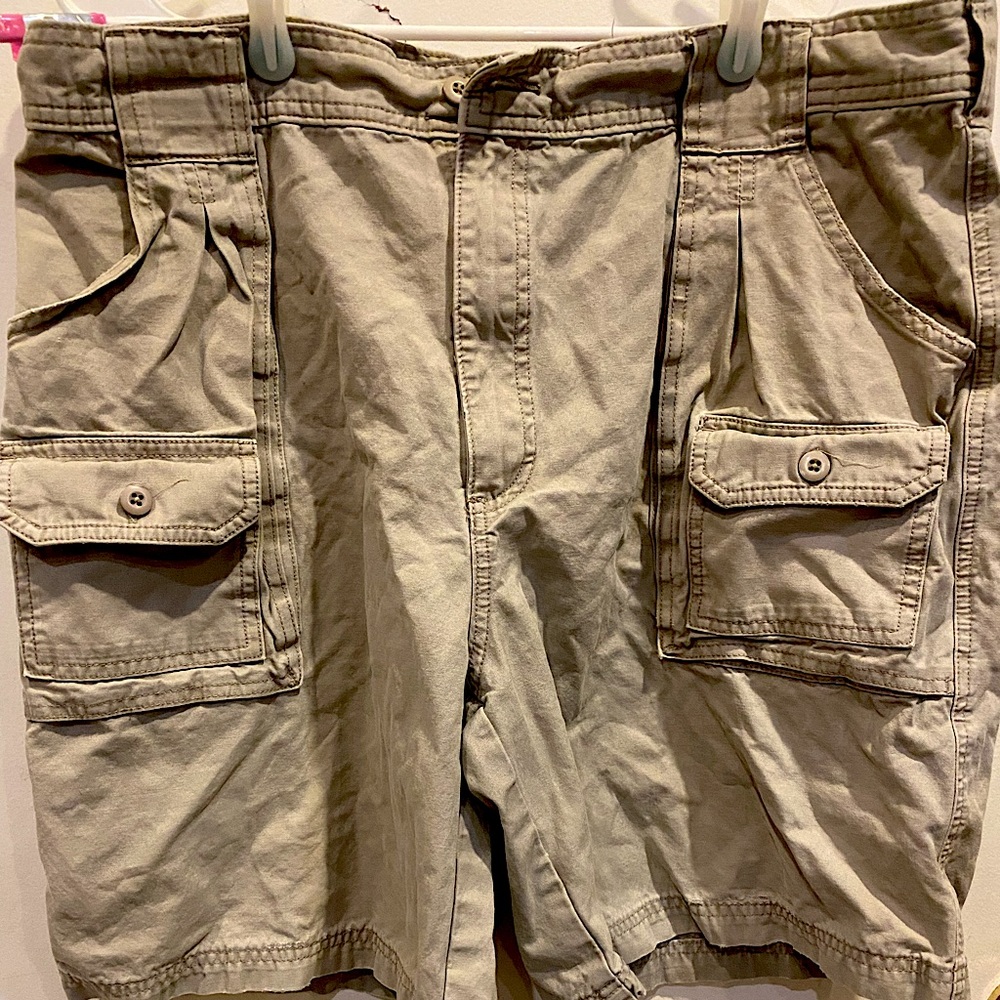 Cabela's Cargo Shorts 7 Pocket Hiker Cotton Sz 38